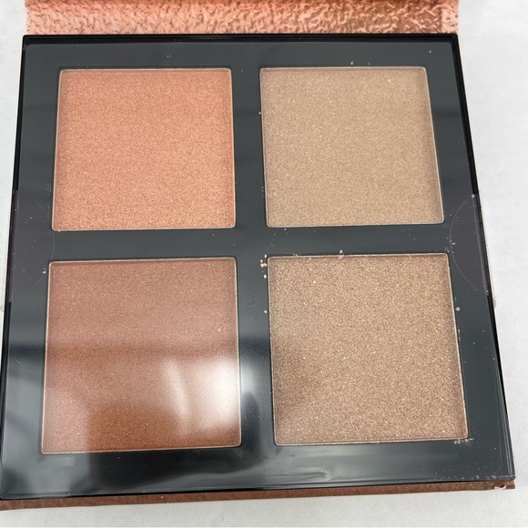 Brand New Essence Pure Nude Sunlighter Palette - Picture 2 of 4